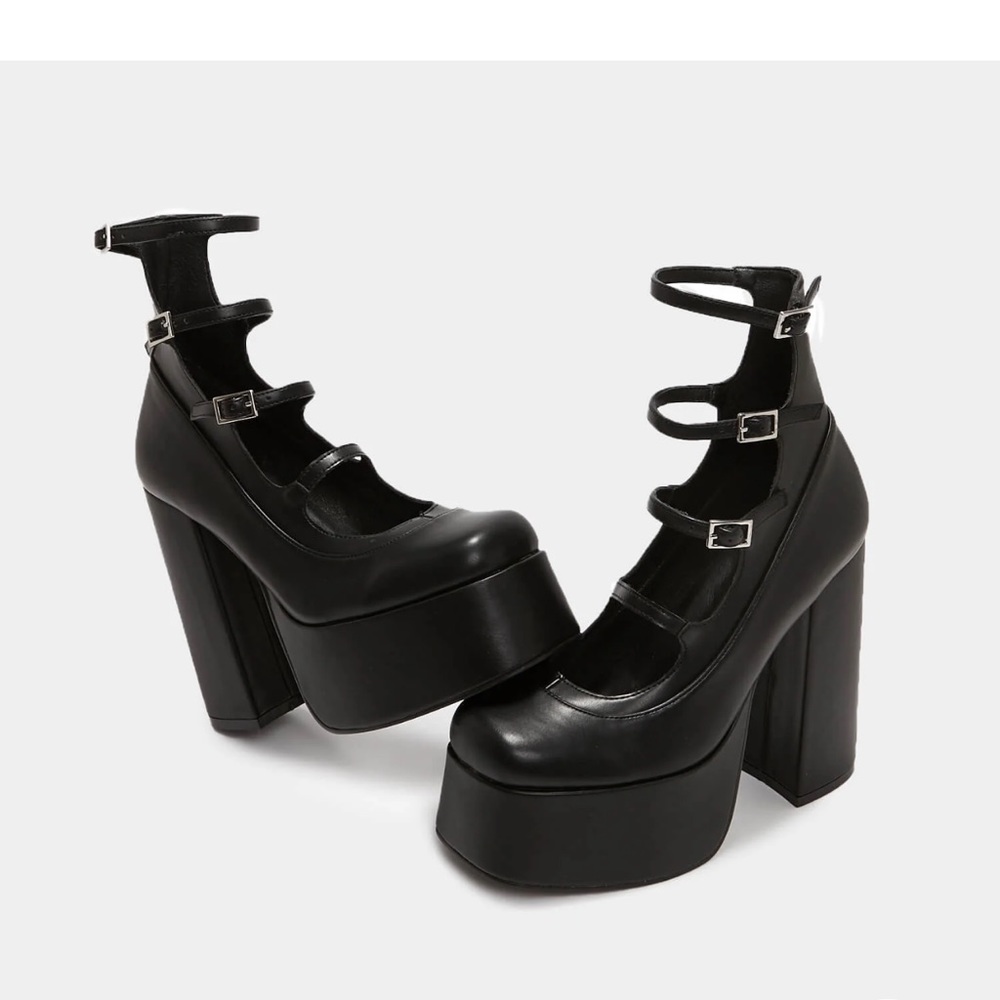 NIB Koi Footwear Black Strappy Platform Heels